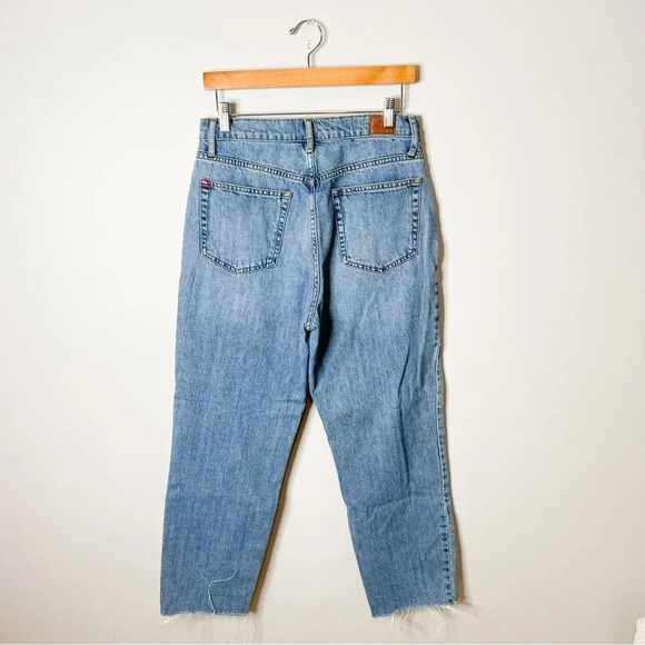 Urban Outfitters BDG High Waisted Slim Straight Light Wash Jeans - Picture 6 of 8